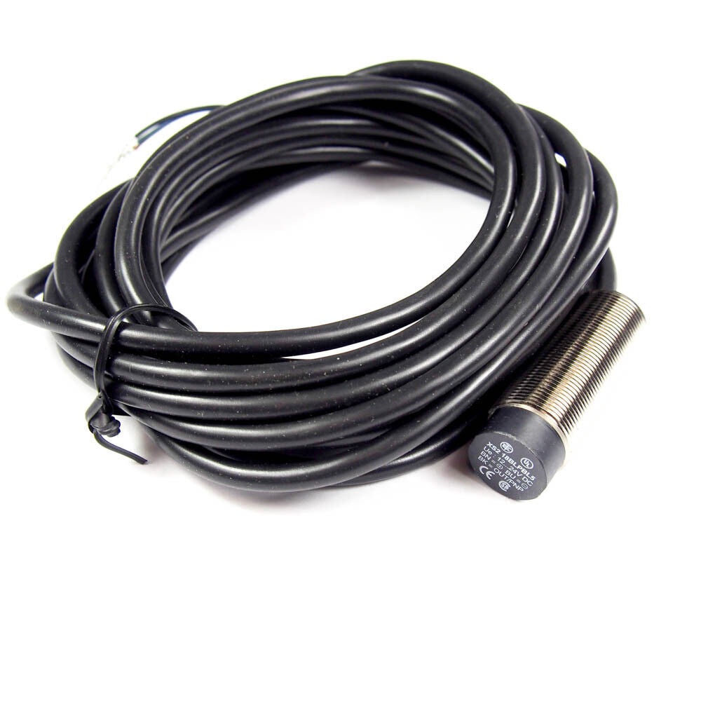 Schneider Electric 900316 XS218BLPBL5 Cylindrical Inductive Proximity Sensor -1