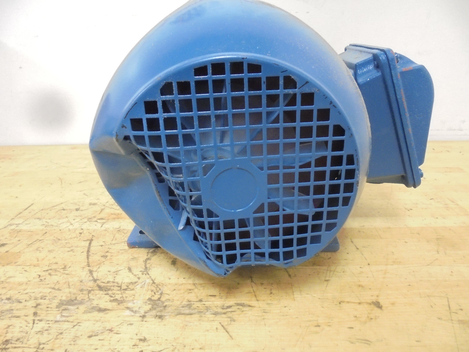 WEG 3 HP General Purpose Motor 3-Ph 1760 RPM 182 Frame 208-230/460V -3