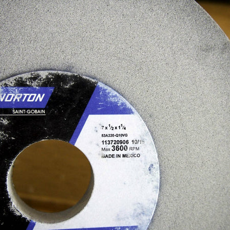 Norton 66252901949 7" x 1/2" x 1-1/4" Grinding Wheel 3,600 RPM 8 Pcs -3
