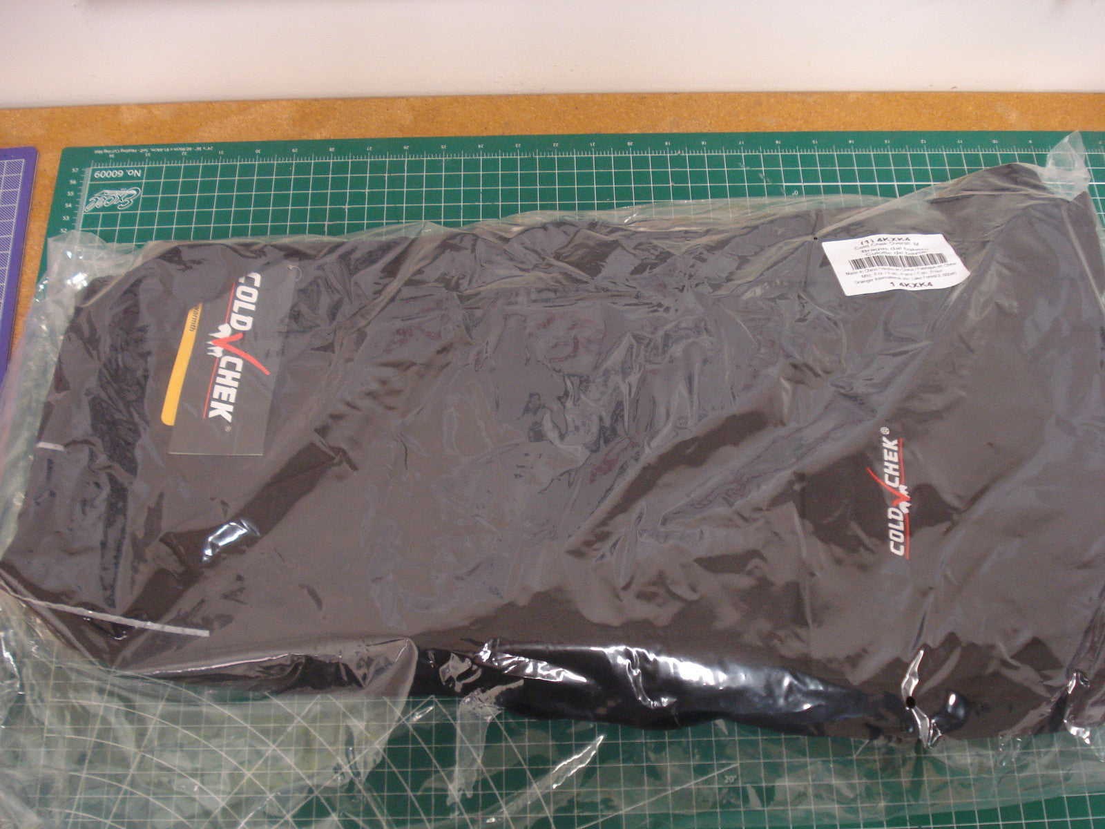 Condor 4KXK4 Cold Chek Bib Overalls Size Medium Black Insulated -1