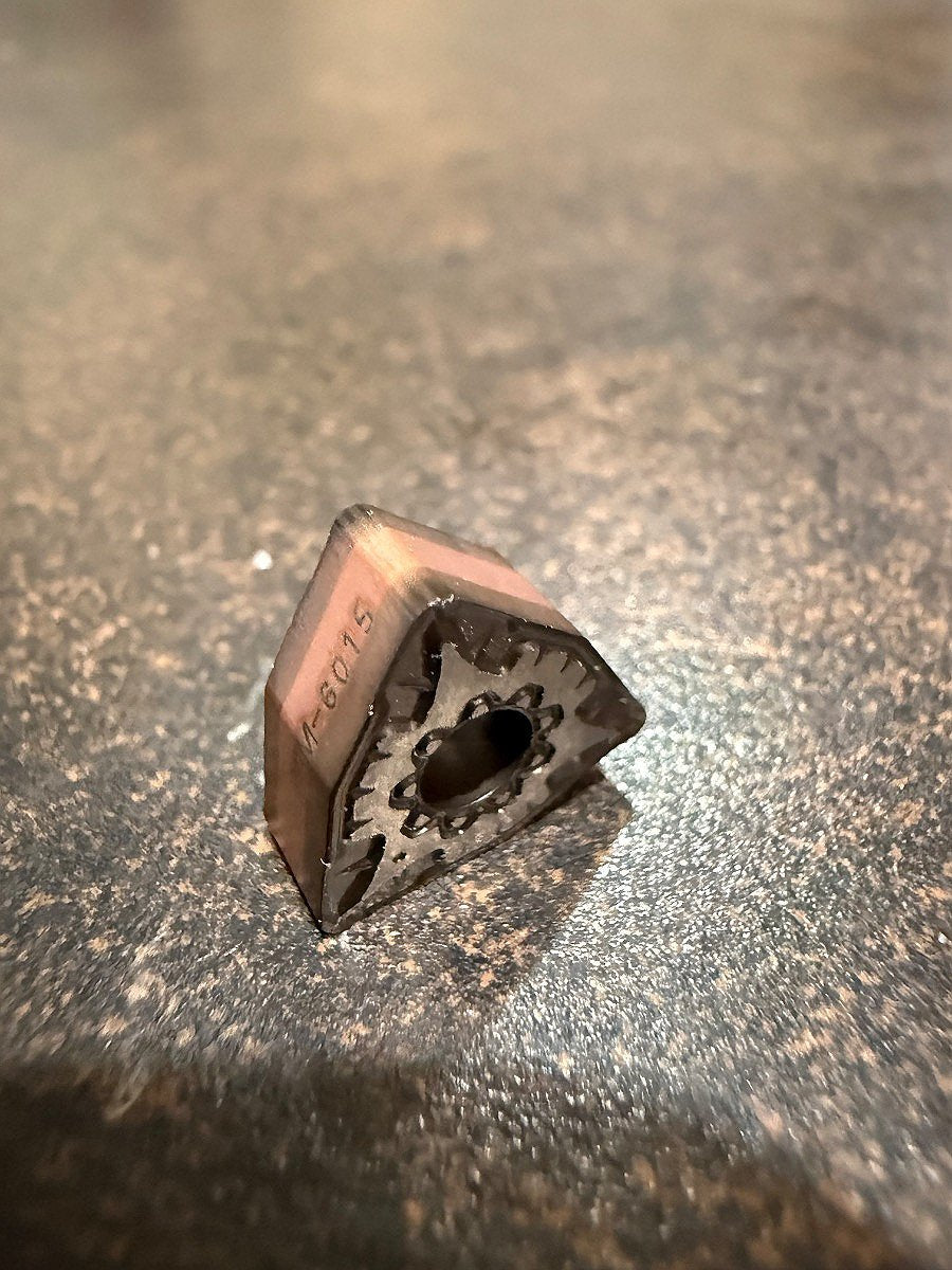 Iscar 5567829 carbide turning insert
