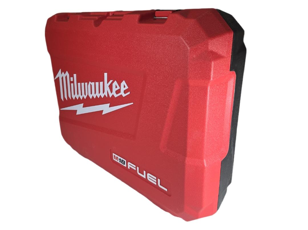Milwaukee 2821-21 cordless reciprocating saw kit