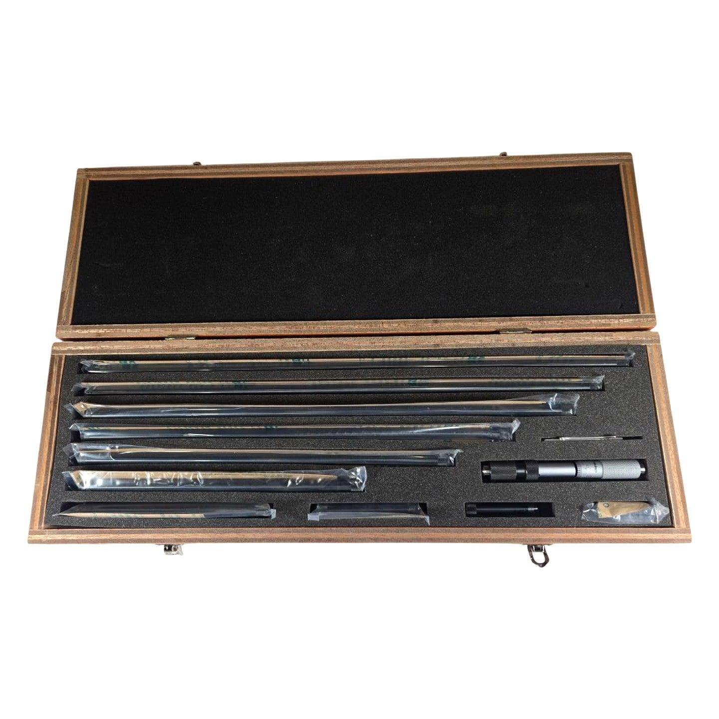 Mitutoyo 139-202 tubular inside micrometer set