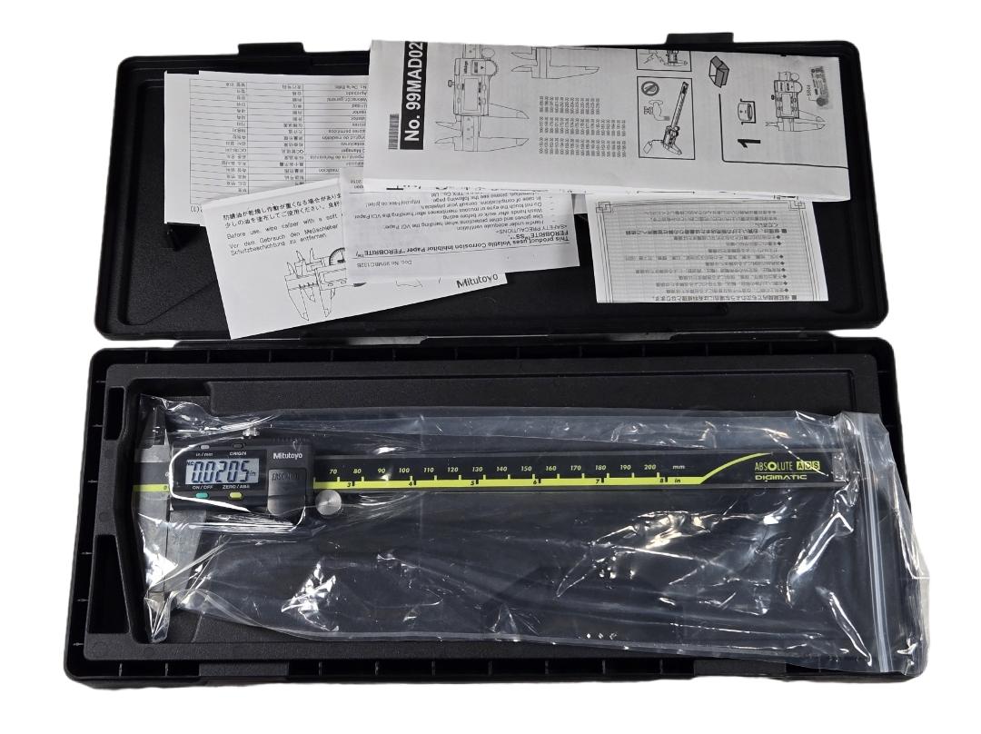 Mitutoyo 500-197-30 digital caliper