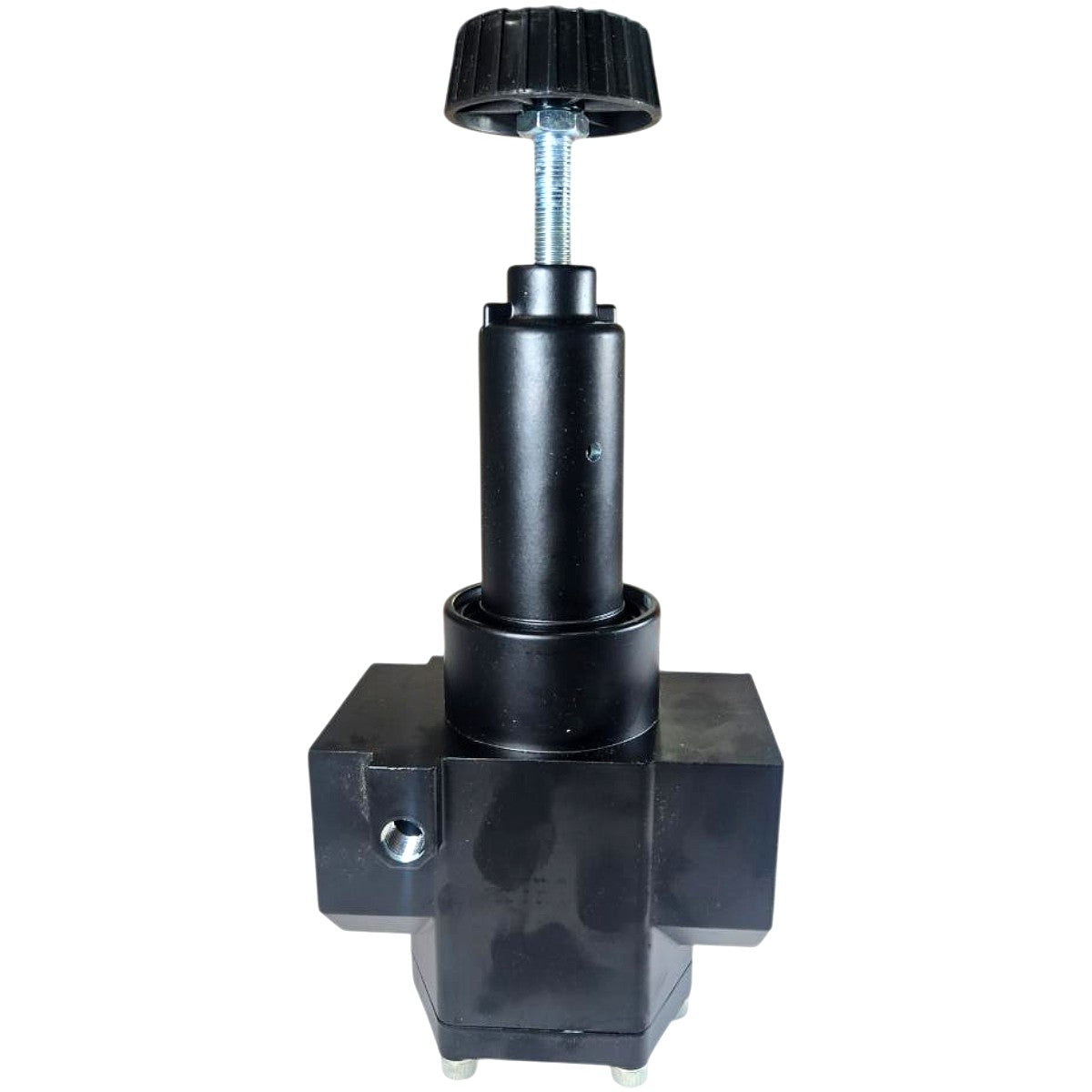 Wilkerson R40-0C-000 pneumatic pressure regulator