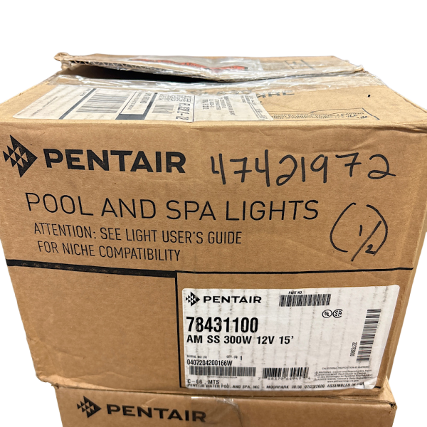 Pentair 78431100 15' 12V 300W White Underwater Incandescent Pool Light - Image 4